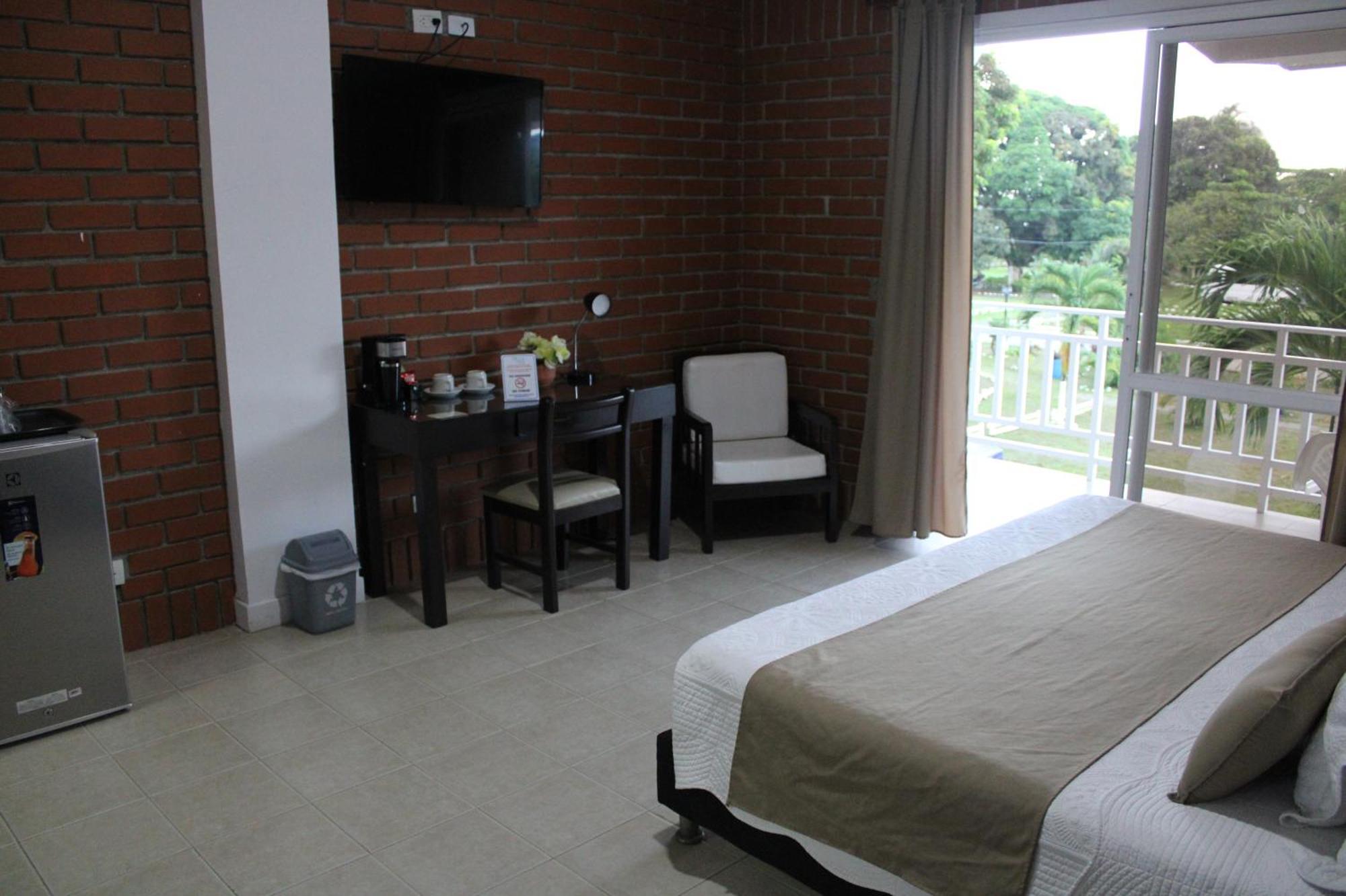 Hotel & Resort Villa Del Sol Тумако Екстер'єр фото