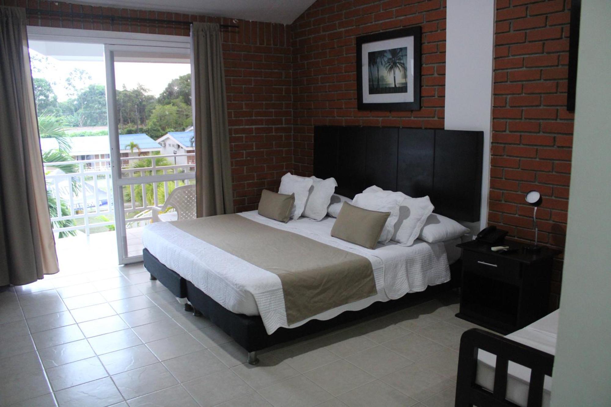 Hotel & Resort Villa Del Sol Тумако Екстер'єр фото